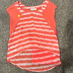 Hi-Low Capped Sleeve Top